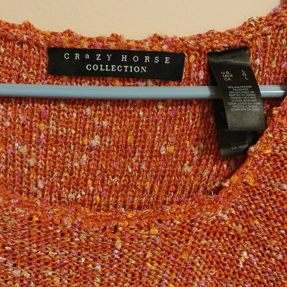 Crazy Horse Collection VTG Short Sleeve Sweater - Picture 2 of 4
